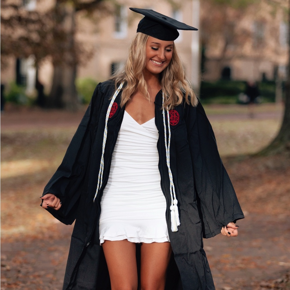 White that’s so fetch graduation dress size 6